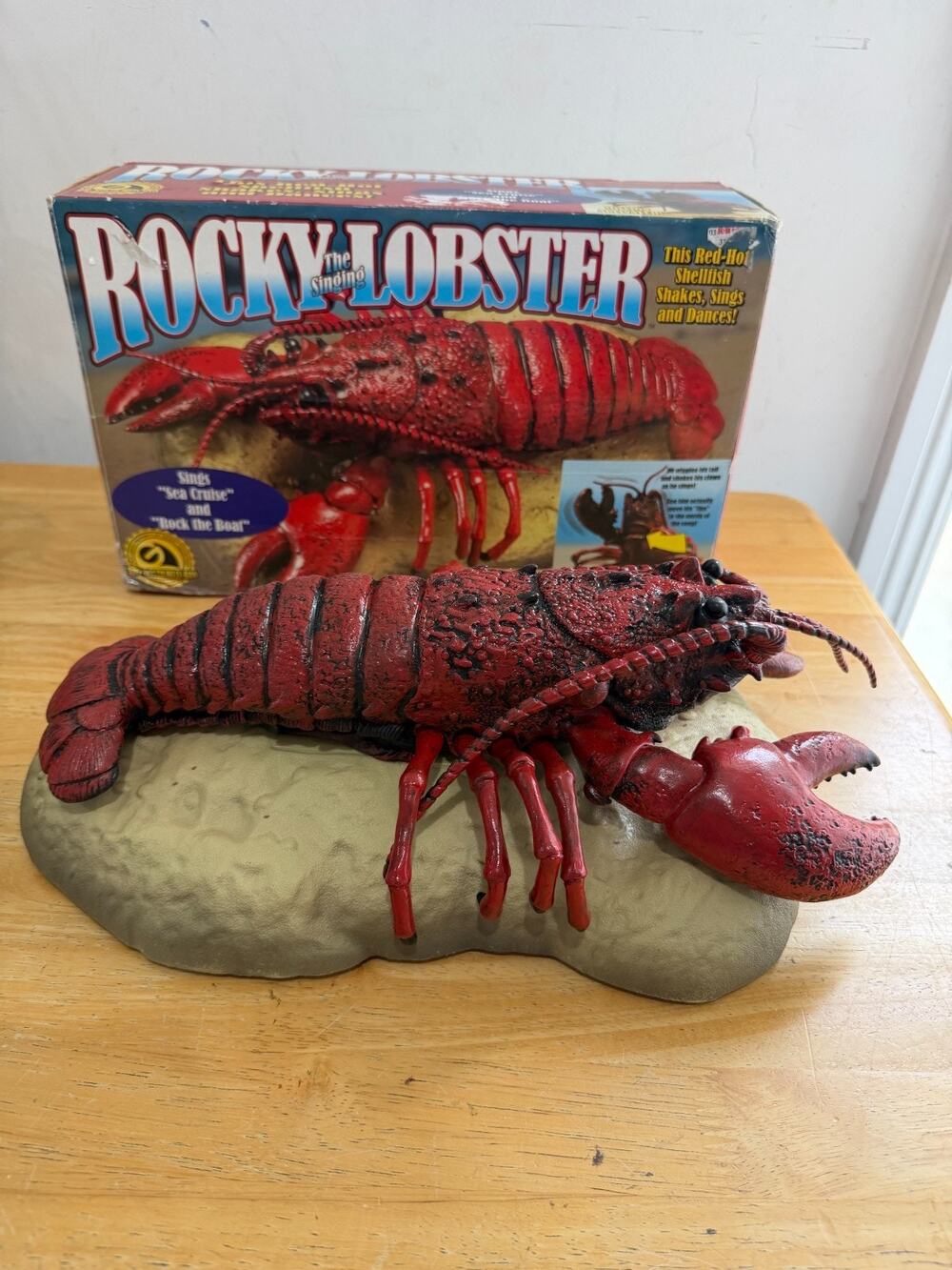 Vintage working Rocky the Singing Lobster ~ Plays Sea Cruise & Rock the Boat